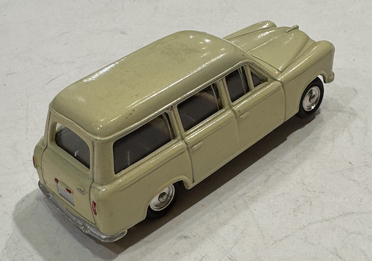 PEUGEOT 403 COMMERCIALE CIJ 1/43