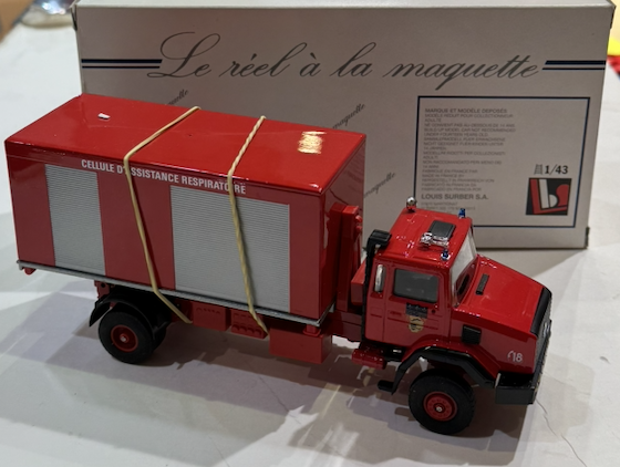 CAMION RENAULT TURBO CELLULE D'ASSISTANCE RESPIRATOIR ELIGOR 1/43