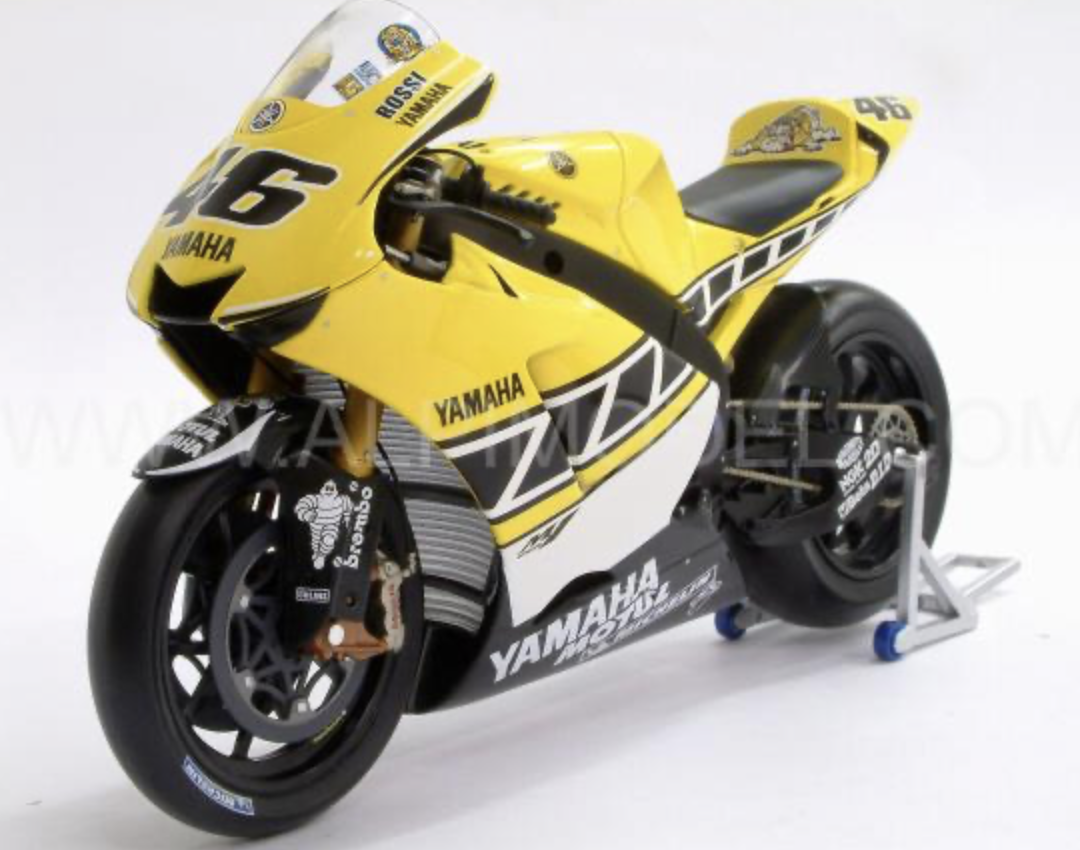 YAMAHA YZR-M1 GP LAGUNA SECA MOTOGP 2005 VALENTINO ROSSI Yamaha 50th Anniversary MINICHAMPS 1/12 AVEC V.ROSSI FIGURINE SITTING MOTOGP LAGUNA SECA 2005 MINICHAMPS 1/12