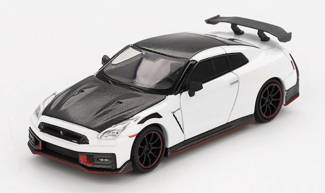 NISSAN GTR (35) Nismo Brilliant White Pearl 2024 MINI GT 1/64