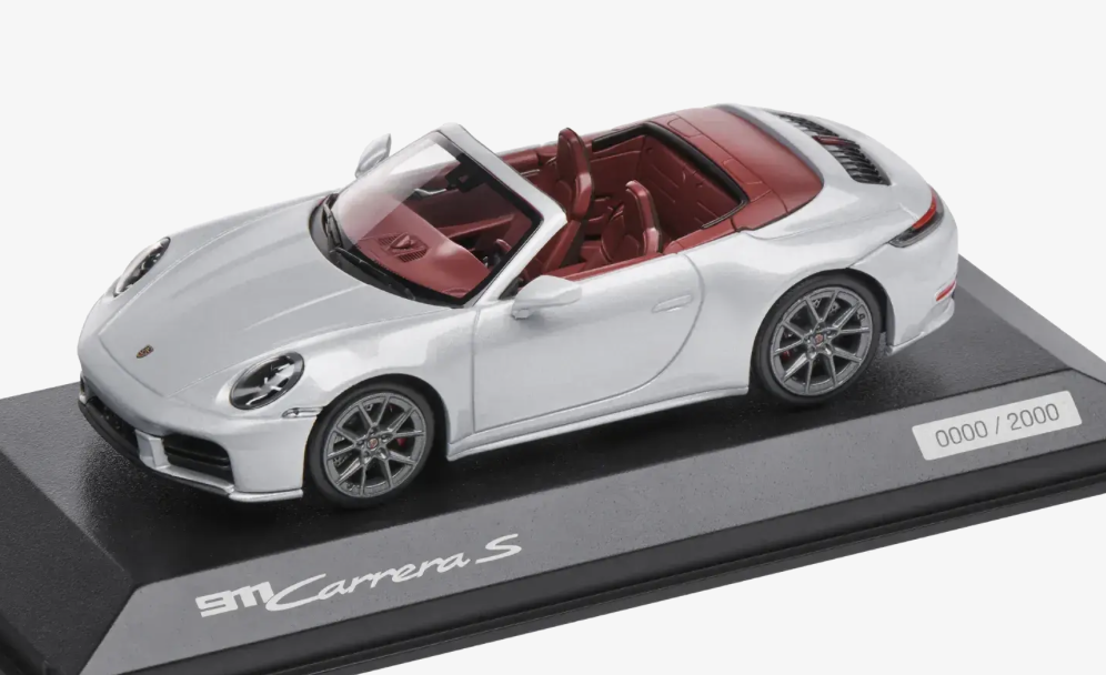 Porsche 911 Carrera S Cabriolet Type 992.2 2024 Argent GT Métallique Minichamps 1/43