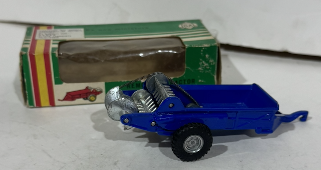 REMORQUE TRACTOR REPARTIDOR DE ABONOS MASSY-HARRIS JOAL 1/40