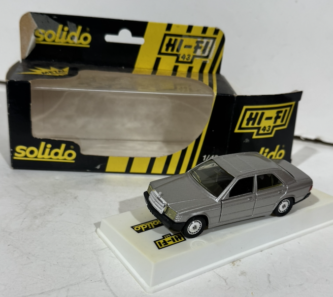 MERCEDES 190-1506 SOLIDO 1/43