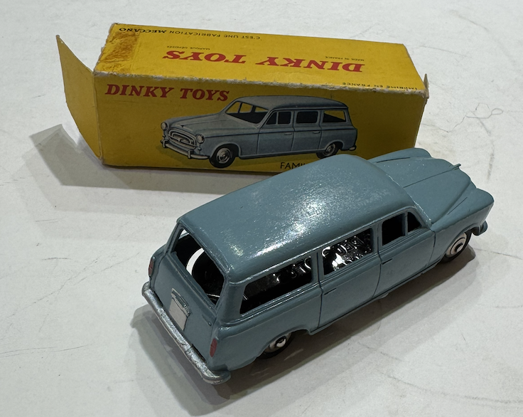 PEUGEOT 403 BREAK DINKY TOYS 1/43