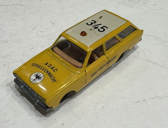 FORD 17M TURNER SIKU 1/64