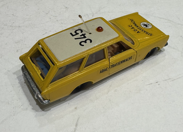 FORD 17M TURNER SIKU 1/64