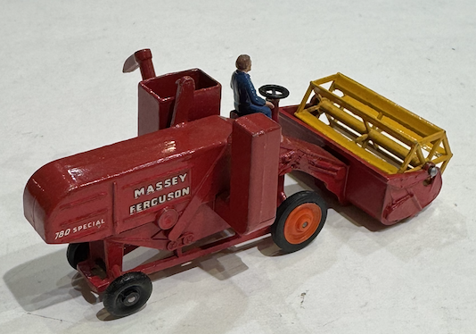 MASSEY FERGUSON MOISSONEUSE MATCHBOX 1/64
