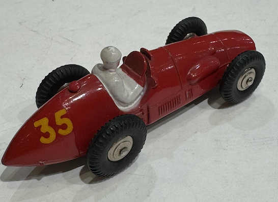 FERRARI COURSE DINKY TOYS 1/43°