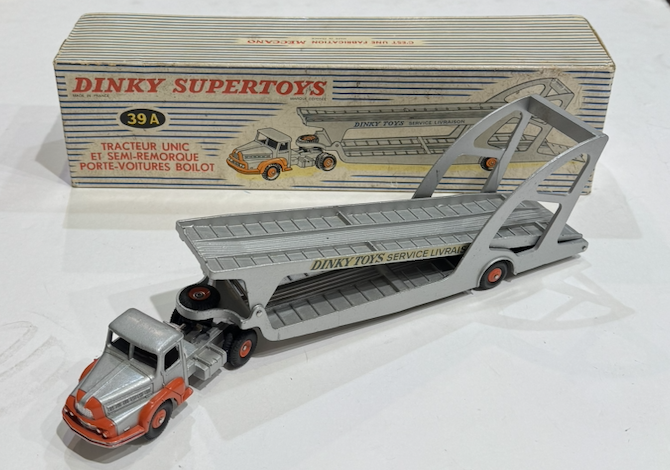 TRACTEUR UNIC ET SEMI REMORQUE PORTE VOITURES BOILOT DINKY 1/43°