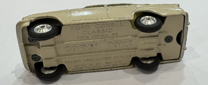 FORD CONSUL CLASSIC BEIGE 1960 CORGI 1/43°