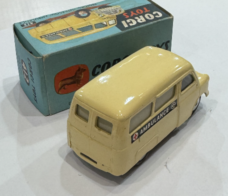 BEDFORD UTILECON AMBULANCE CORGI 1/43