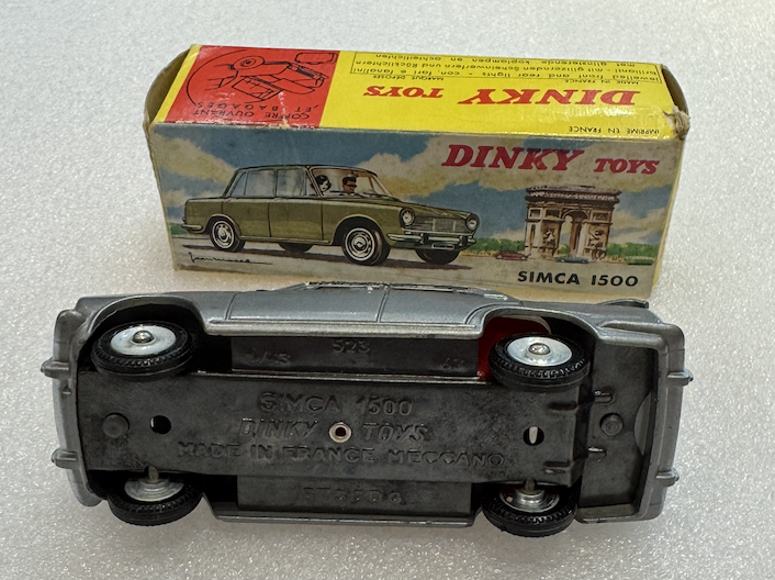 SIMCA 1500 GRIS 1965 DINKY TOYS 1/43°