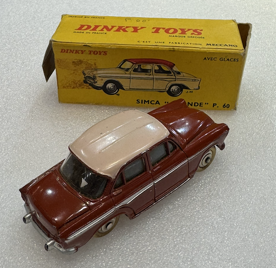 SIMCA ARONDE DINKY TOYS 1/43°