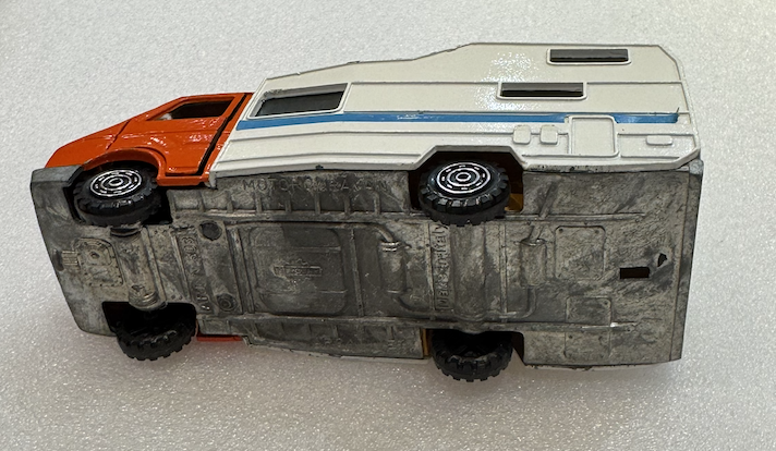 MOTOR CARAVAN MERCURY 1/43