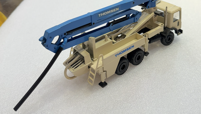 CAMION POMPE À BETON CONRAD 1/55