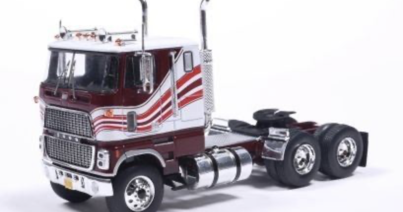 FORD CL-9000 1976 BLANC  IXO 1/64