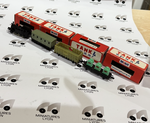 Train + locomotives – Majorette 1/66