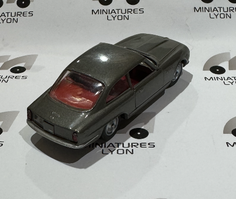 ALFA ROMEO 2600 SOLIDO 1/43