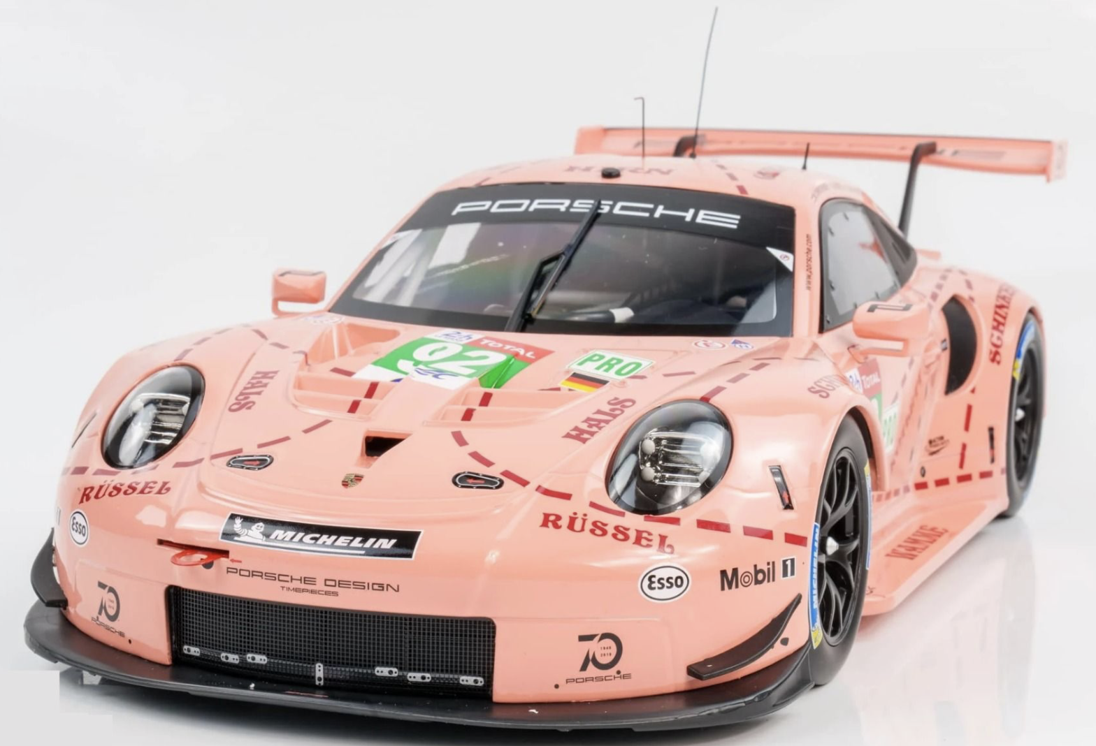 PORSCHE 911 RSR PINK PIG #92 1er des 24H du Mans 2018 IXO 1/12