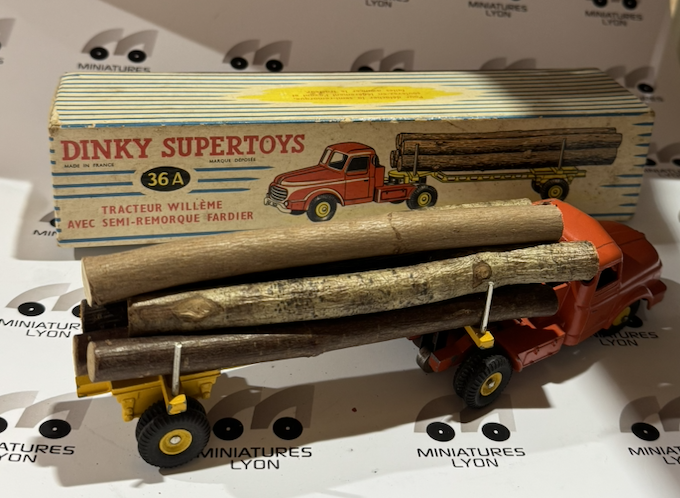 WILLÈME TRACTEUR AVEC SEMI REMORQUE FARDIER DINKY SUPERTOYS 1/43°