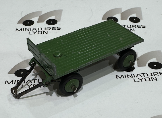 PLATEAU DINKY TOYS 1/43