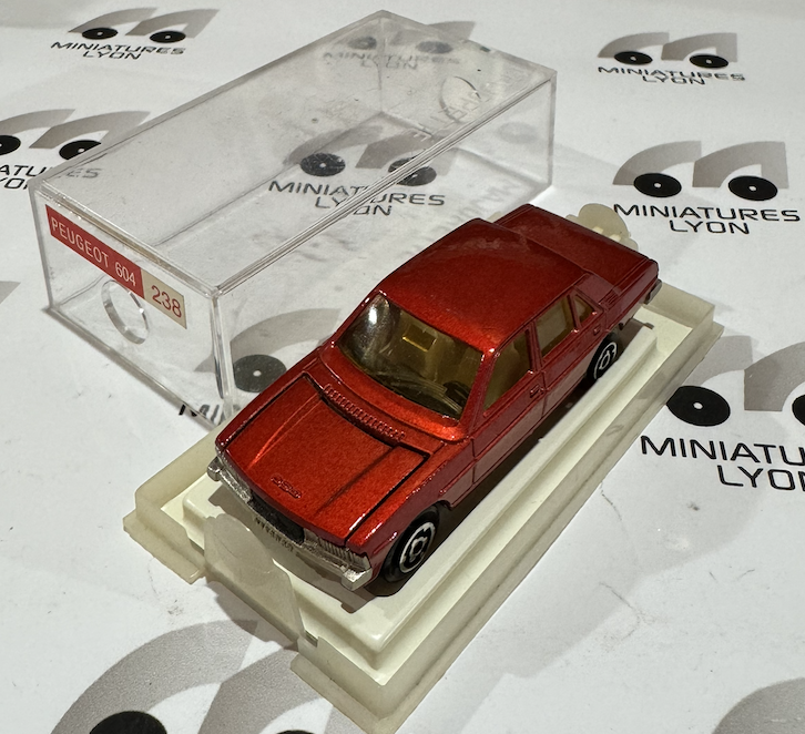 PEUGEOT 604 MAJORETTE 1/66