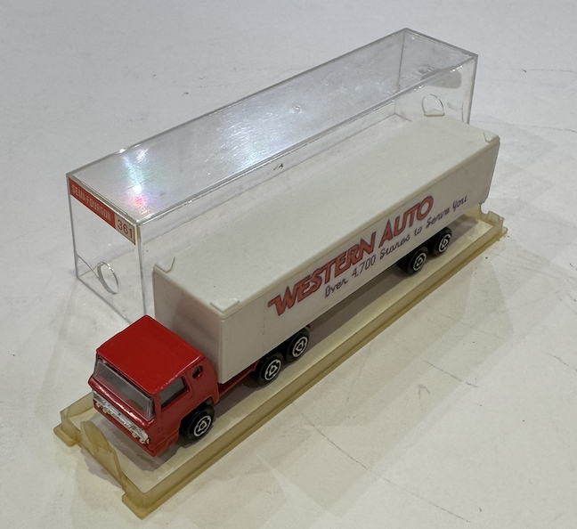 BERNARD CAMION SEMI REMORQUE WESTERN AUTO MAJORETTE 1/66