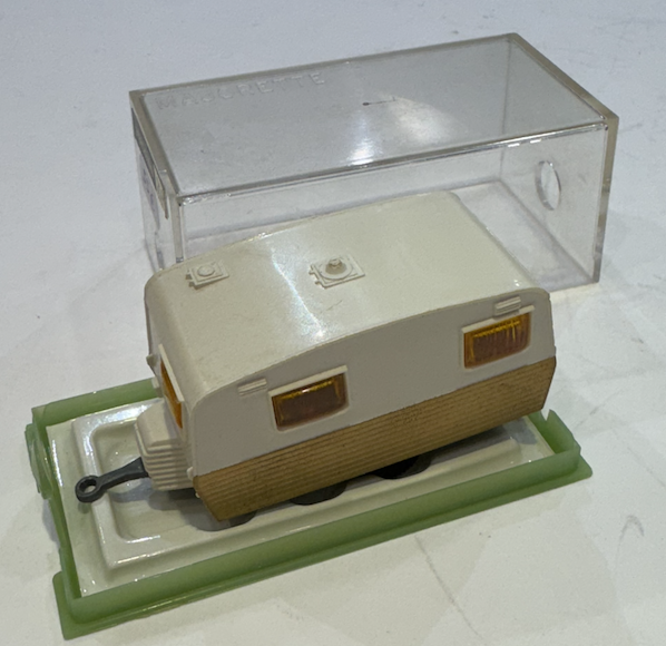 CARAVENE STERCKEMAN MAJORETTE 1/66