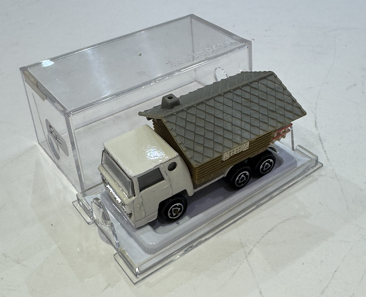 BERNARD CAMION MAJORETTE 1/66