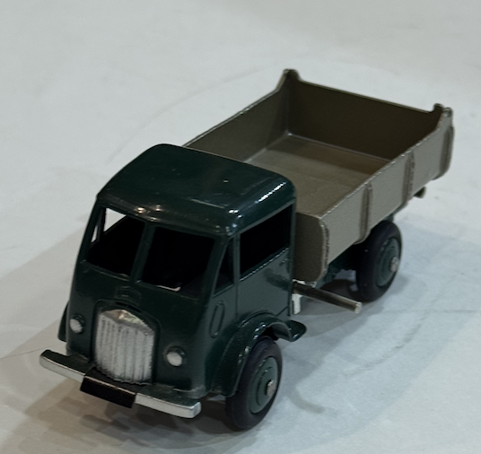FORD BENNE BASCULANTE DINKY 1/43