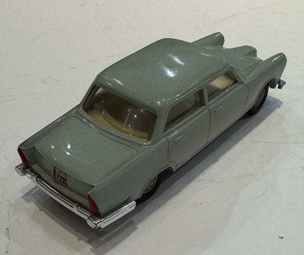 ALFA ROMEO 2000 BERLINA POLITOYS 1/43