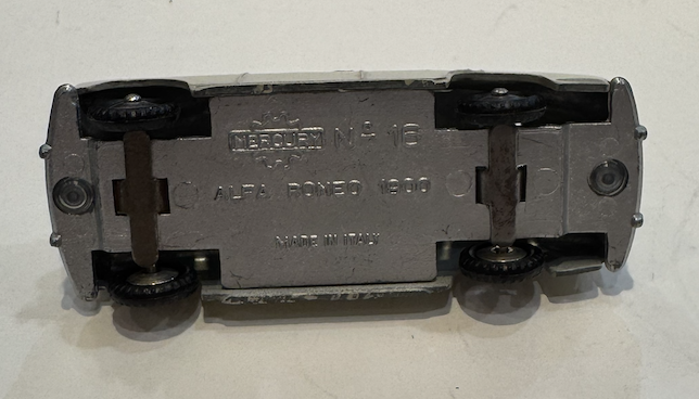 ALFA ROMEO 1900 BEIGE MERCURY 1/43°