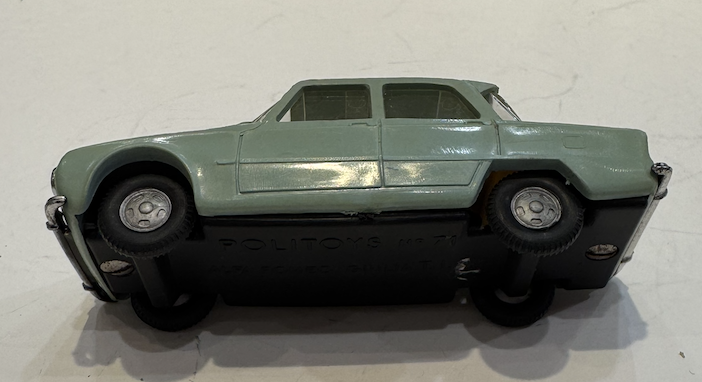 ALFA ROMEO 2000 BERLINA POLITOYS 1/43