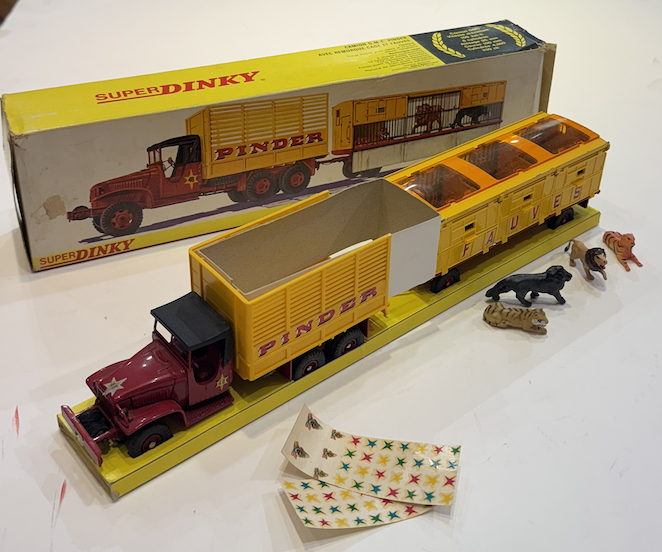 CAMION GMC PINDER 1967 DINKY TOYS 1/43°