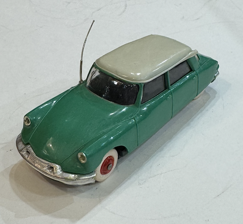 CITROEN DS 19 VERT NOREV 1/43