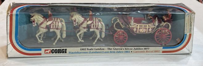 1902 SIATE LANDAU SILVER JUBILEC 1977 CAROSSE ROYAL CORGI 1/43