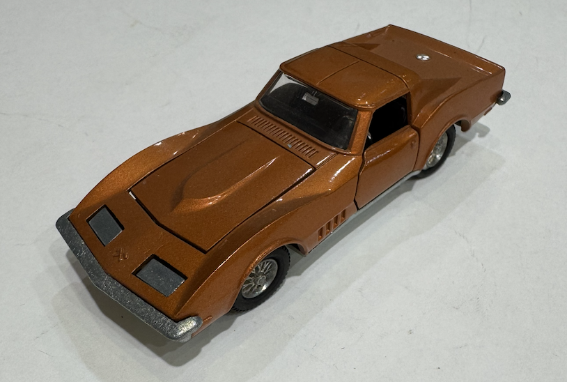 CHEVROLET CORVETTE DINKY 1/43