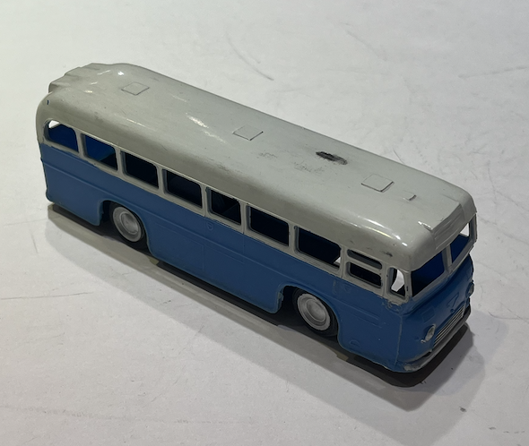 BUS MARK'S 1/43