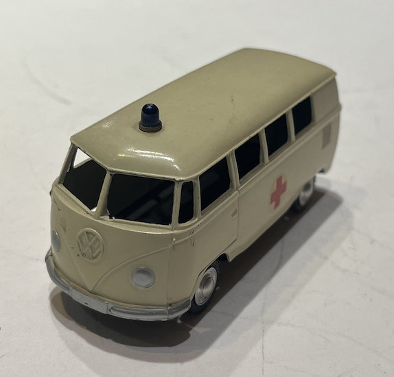 Volkswagen combi ambulance MARKLIN 1/43