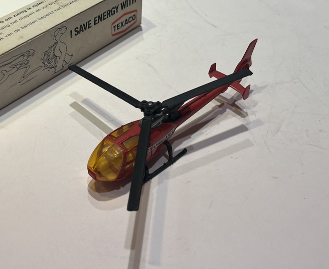 HÉLICOPTERE GAZELLE AMBULANCE TEXACO 1/70°
