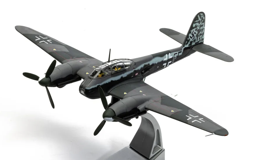 Messerschmitt Me 410A-1 U5+FE, Lt. Rudolf Abrahamczik CORGI 1/72