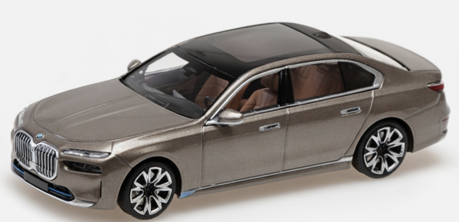 BMW i7 GREY METALLIC 2023 Minichamps 1/43