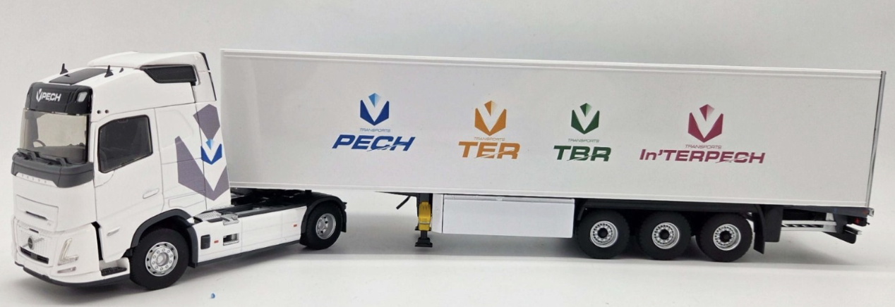 VOLVO FH AERO SEMI FOURGON PECH Eligor 1/43