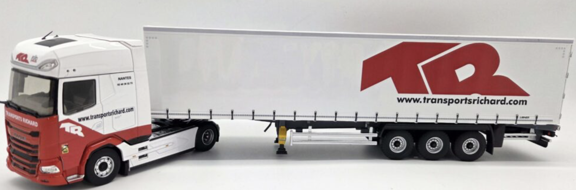 DAF XG+ SEMI TAUTLINER TRANSPORTS RICHARD Eligor 1/43