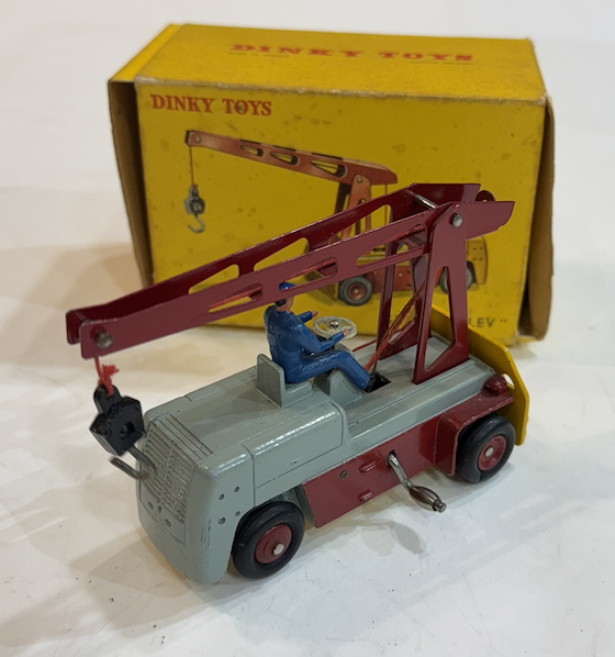 GRUE SALEV DINKY 1/43