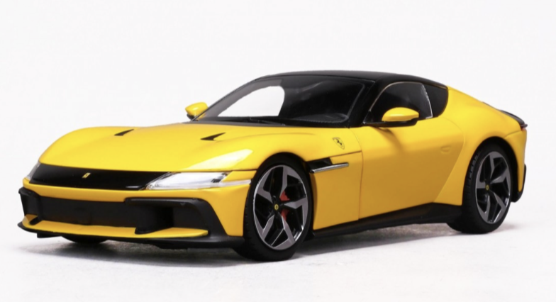 Ferrari 12Cilindri 2024 jaune avec vitrine POLISTIL 1/18