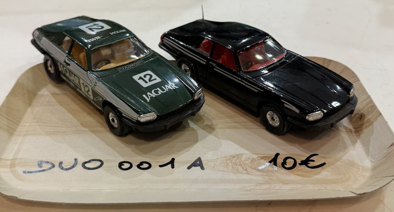 DUO JAGUAR CORGI