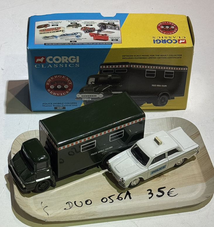 DUO POLICE CORGI 1/50