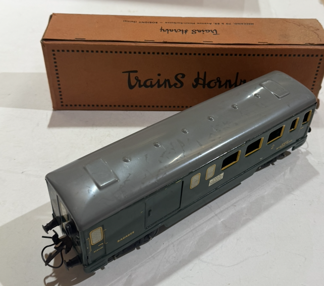 VOITURE MIXTE OM SNCF TRAIN HORNBY O 1/43