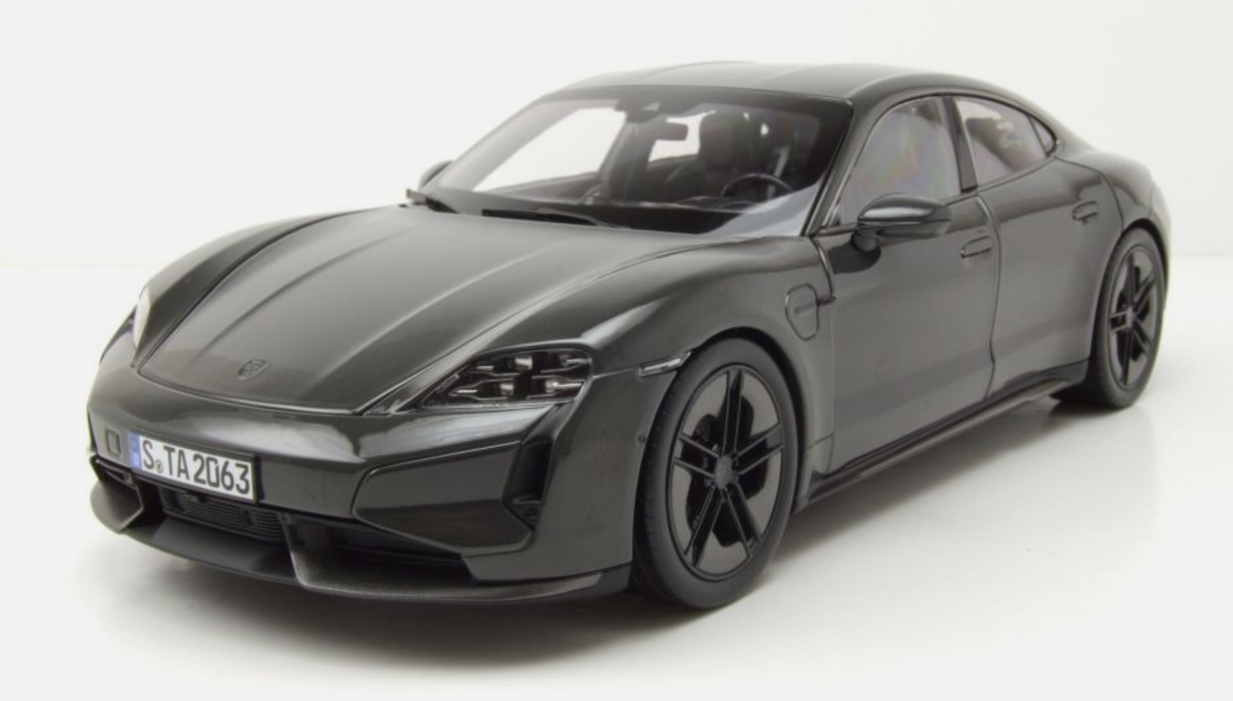 Porsche Taycan Turbo S 2024 NOREV 1/18